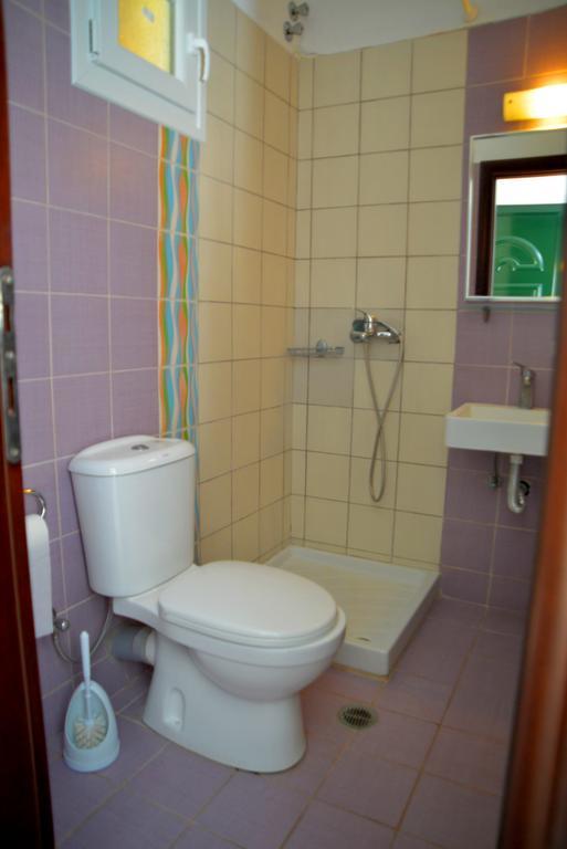 Krystallia Apartments Дасія Екстер'єр фото
